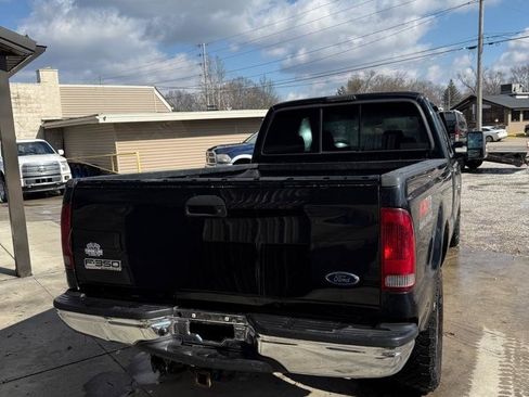 Used 2004 Ford F250 XL image 4