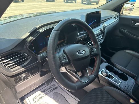 Used 2025 Ford Escape ST-Line Select image 11