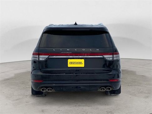 Used 2022 Lincoln Aviator Reserve w/ Equipment Group 201A image 4