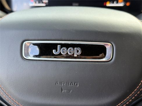New 2026 Jeep Grand Cherokee Summit image 23