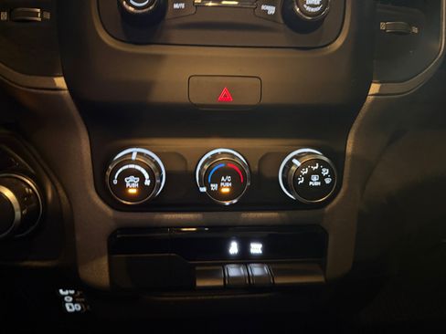 Used 2019 RAM 1500 Tradesman RWD image 23