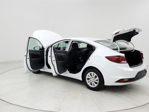 Used 2019 Hyundai Elantra SE w/ Cargo Package image 10