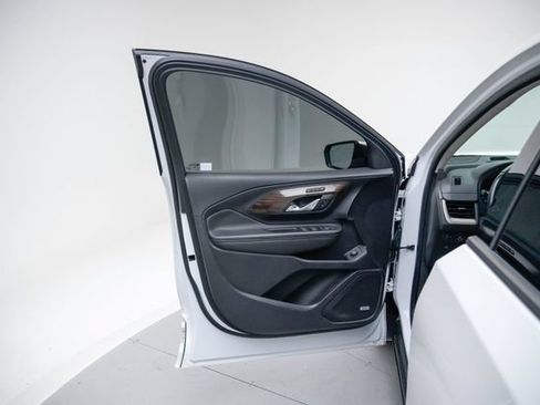 Used 2020 GMC Terrain Denali w/ Denali Premium Package FWD image 22