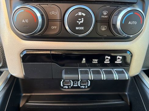 Used 2020 RAM 1500 Laramie AWD/4WD image 41