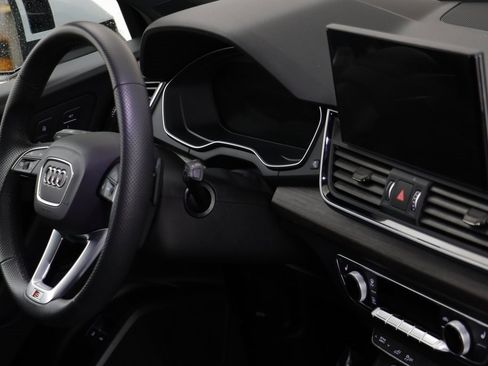 Used 2025 Audi Q5 e Premium Plus w/ Premium Plus Package image 22