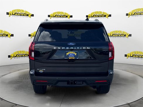 New 2025 Ford Expedition Active image 4