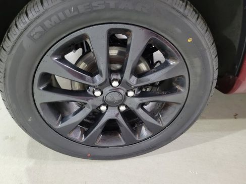 Used 2018 Jeep Grand Cherokee Altitude image 29