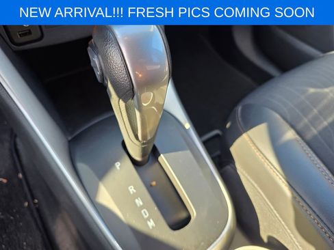 Used 2022 Chevrolet Trax LT w/ Driver Confidence Package image 11