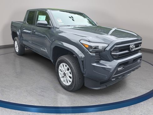 New 2026 Toyota Tacoma SR5 RWD image 3