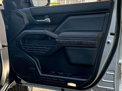 Used 2024 Toyota Tacoma Limited image 23