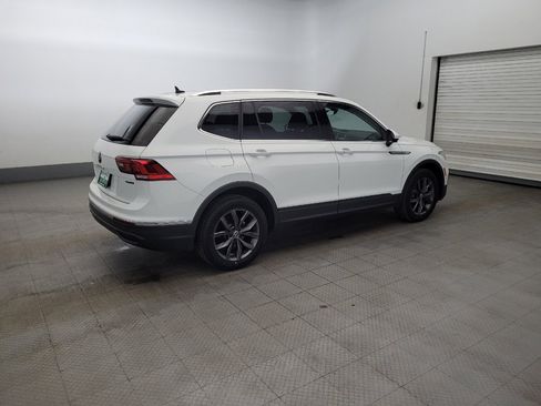 Used 2022 Volkswagen Tiguan SE image 10