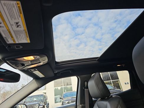 New 2026 Jeep Compass Latitude image 23