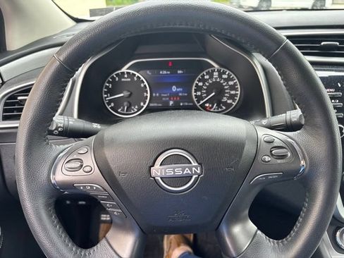 Used 2023 Nissan Murano SV w/ SV Midnight Edition Package AWD/4WD image 17