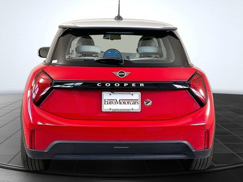 Certified 2026 MINI Cooper 2-Door Hardtop FWD image 4