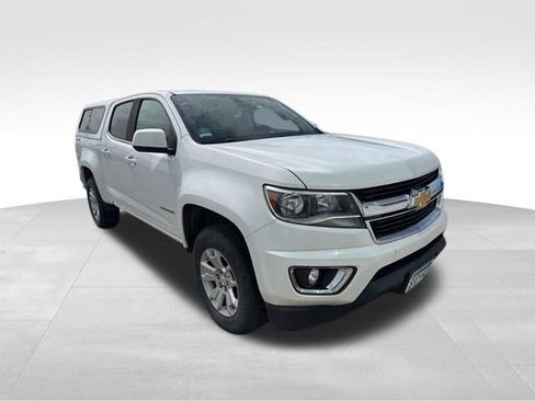 Used 2018 Chevrolet Colorado LT w/ LT Convenience Package AWD/4WD image 3