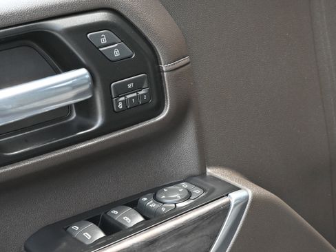 Used 2020 Chevrolet Silverado 2500 LTZ w/ LTZ Texas Edition AWD/4WD image 28