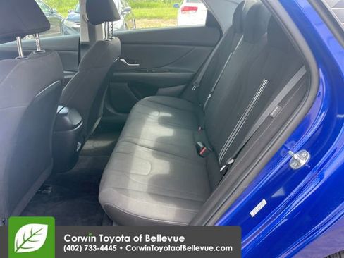 Used 2024 Hyundai Elantra SEL FWD image 25