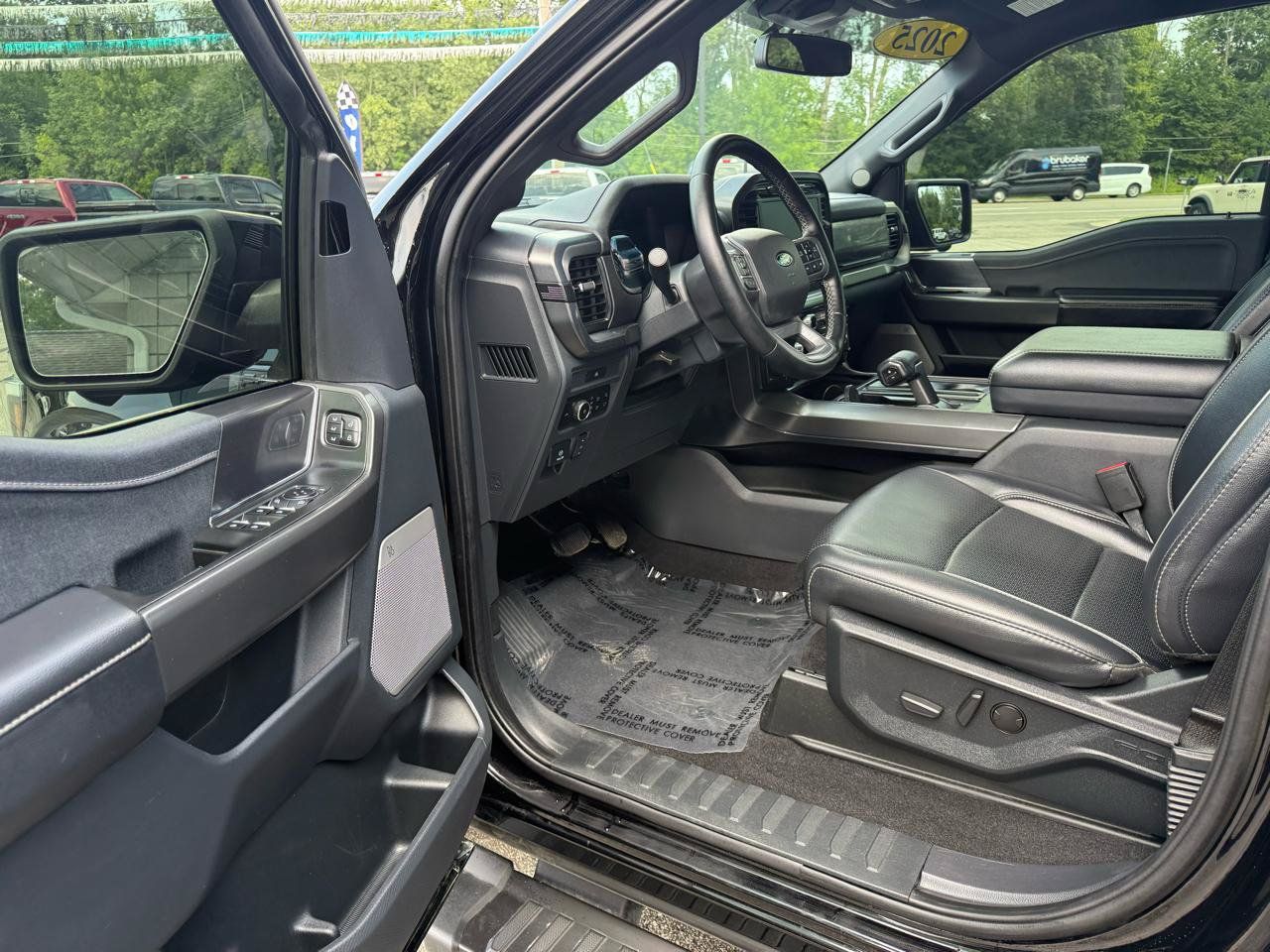 Used 2025 Ford F150 Lariat w/ Bed Utility Package AWD/4WD image 16