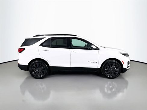 Used 2024 Chevrolet Equinox RS image 9