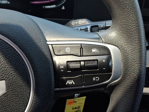 Certified 2024 Kia Sportage LX AWD/4WD image 22