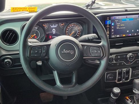 Used 2025 Jeep Gladiator Sport AWD/4WD image 20