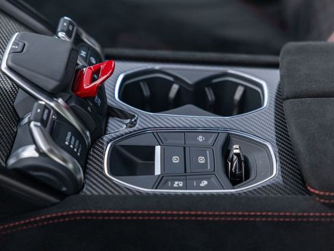 Used 2023 Lamborghini Urus Performante image 33