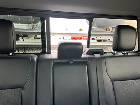 Used 2024 Ford F550 4x4 Crew Cab Super Duty image 31