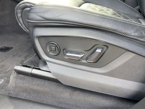 Used 2021 Audi SQ8 Prestige w/ Prestige Package image 25