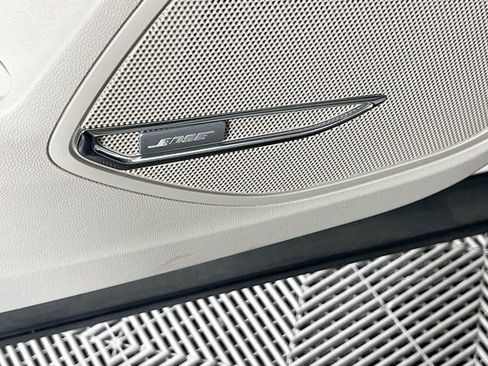 Used 2022 Buick Envision Essence w/ Technology Package I image 18