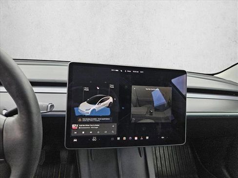 Used 2021 Tesla Model 3 Long Range image 16