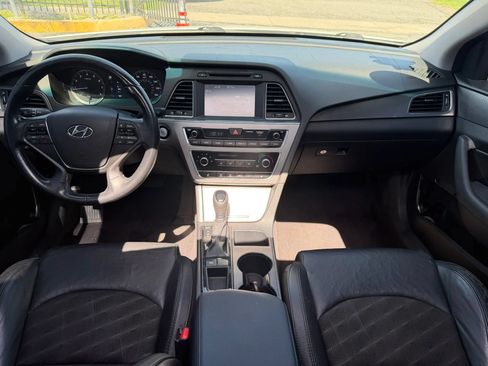 Used 2016 Hyundai Sonata Sport w/ Option Group 1V FWD image 7