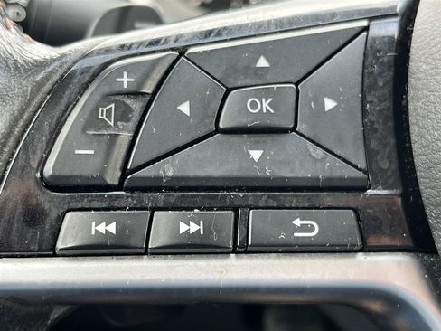 Used 2024 Nissan Altima 2.5 SR FWD image 22