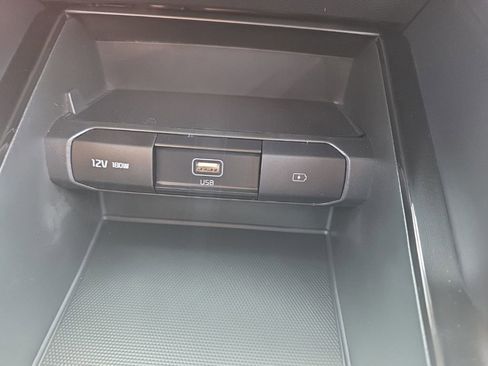 Used 2021 Kia Telluride S AWD/4WD image 16