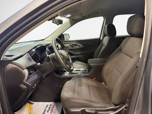 Used 2021 Chevrolet Traverse LS AWD/4WD image 12
