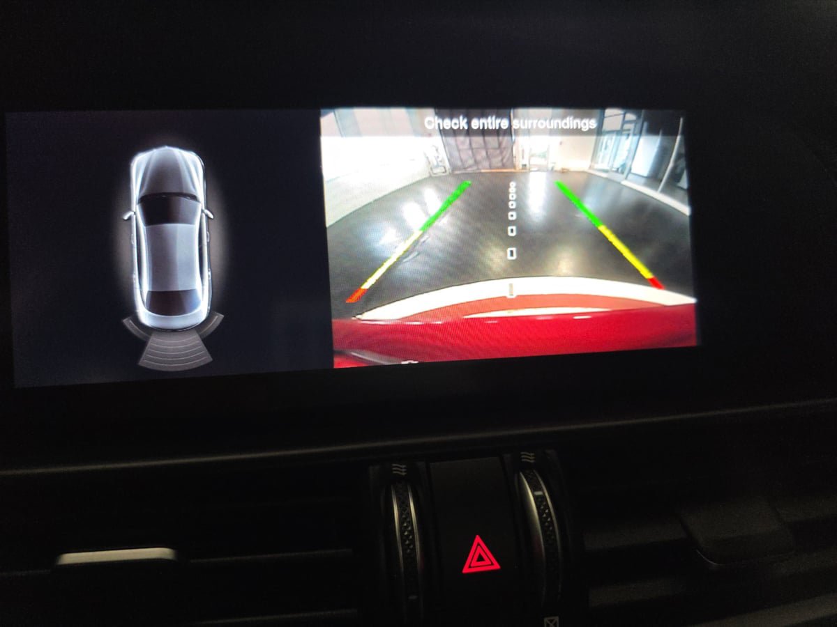 Used 2020 Alfa Romeo Giulia AWD w/ Cold Weather Package image 28