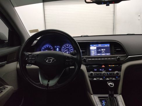 Used 2019 Hyundai Elantra Value Edition FWD image 22