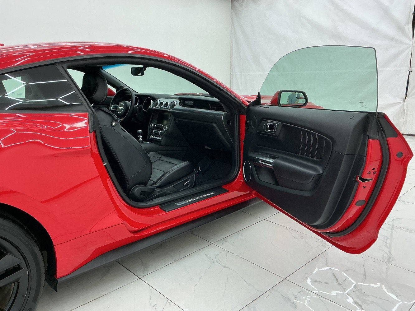 Used 2015 Ford Mustang Premium w/ Ecoboost Performance Package RWD image 17