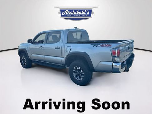Used 2023 Toyota Tacoma TRD Off-Road AWD/4WD image 3