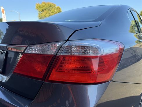 Used 2015 Honda Accord LX image 13