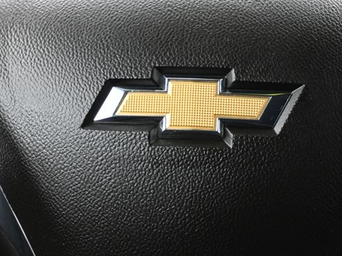 Used 2020 Chevrolet Equinox LT w/ Midnight Edition image 37