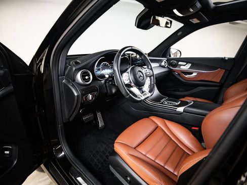 Used 2022 Mercedes-Benz GLC 43 AMG 4MATIC image 4