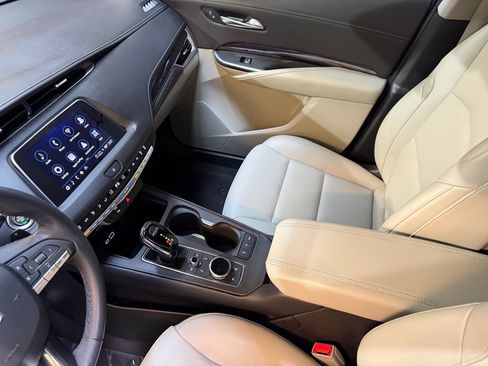 Certified 2023 Cadillac XT4 Luxury image 31