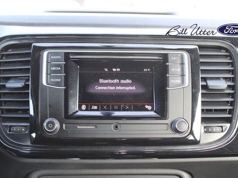 Used 2019 Volkswagen Beetle 2.0T S image 17