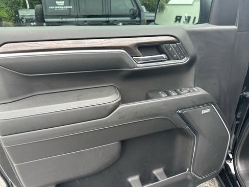 Used 2024 Chevrolet Silverado 1500 LTZ w/ LTZ Premium Package image 32