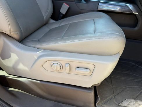 Used 2019 Chevrolet Silverado 1500 LTZ w/ LTZ Plus Package AWD/4WD image 7
