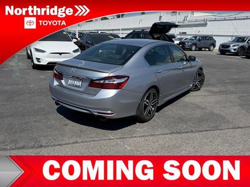 Used 2016 Honda Accord Sport image 4