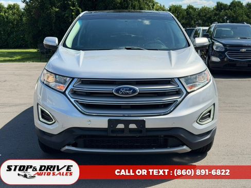 Used 2016 Ford Edge SEL w/ Equipment Group 201A AWD/4WD image 2