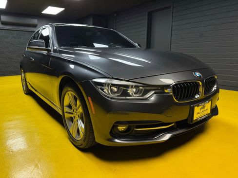 Used 2018 BMW 328d Sedan RWD image 3