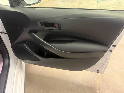 Used 2023 Toyota Corolla LE w/ Carpet Mat Package (TMS) FWD image 28