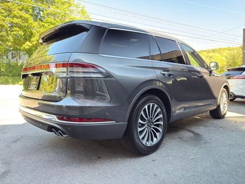 Used 2020 Lincoln Aviator Reserve w/ Equipment Group 201A image 5